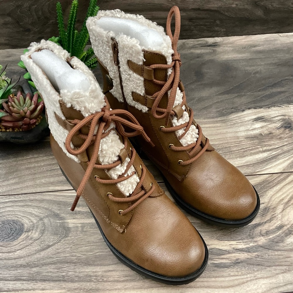 Baretraps ONeil Faux Fur Waterproof Combat Boots - Picture 8 of 11